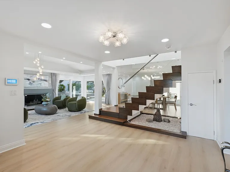 7923 Electra Dr — Photo 13