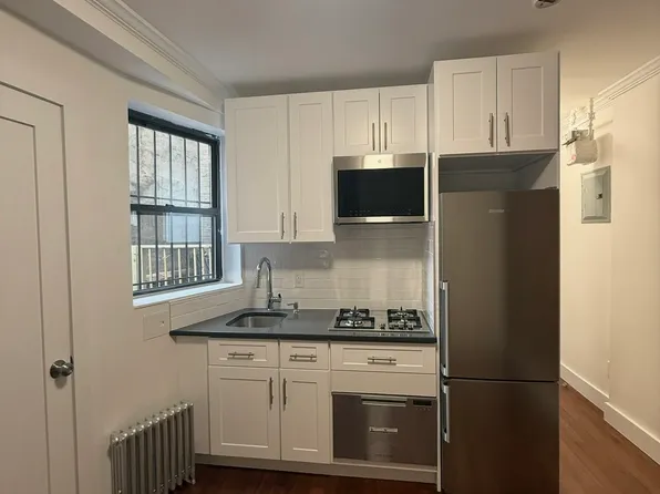 211 Avenue A image 2 of 7