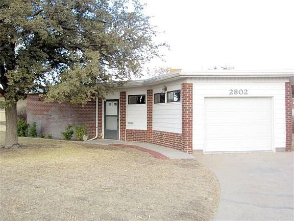 4th image of 2802 N Century Ave