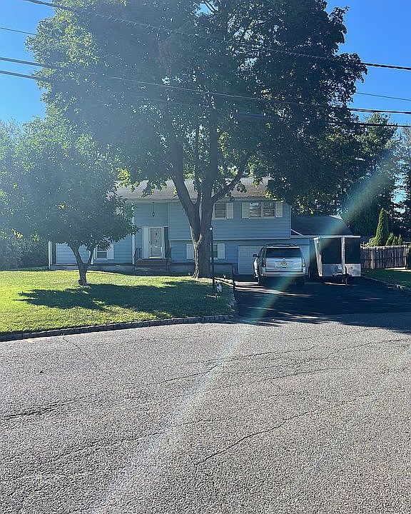 2nd image of 5 Marion Ct