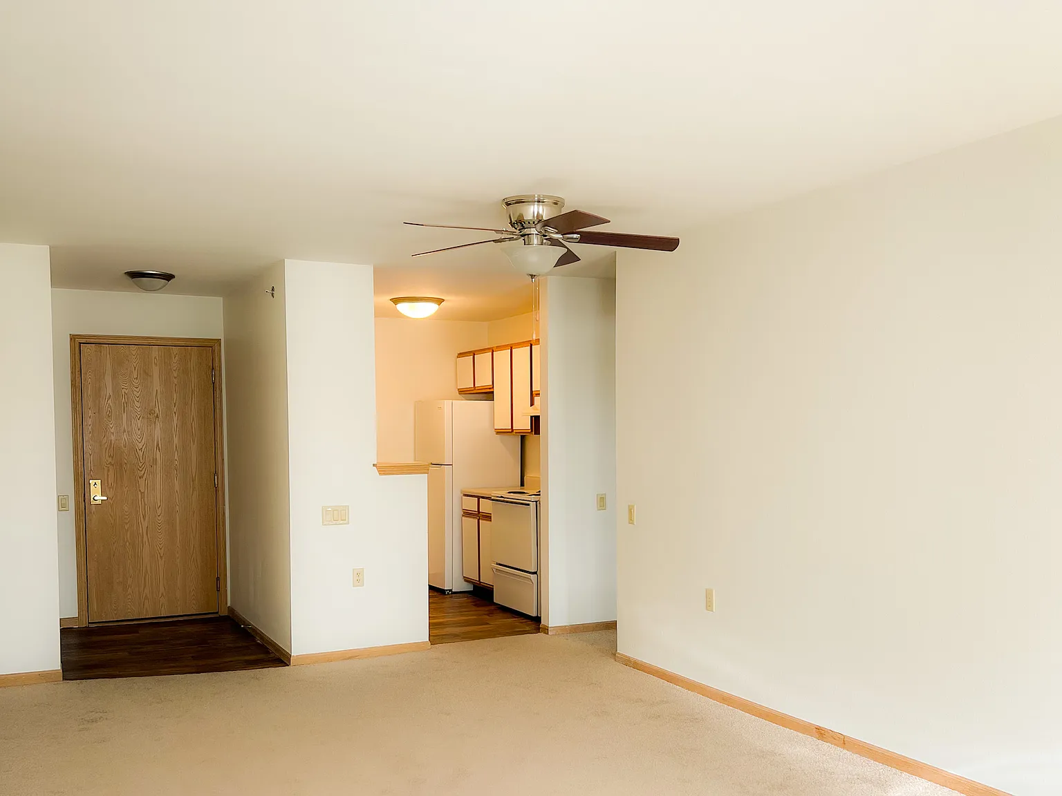 Sherman Glen Senior Aaartments — Photo 4
