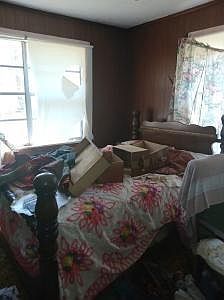 4th image of 755 Barrett St