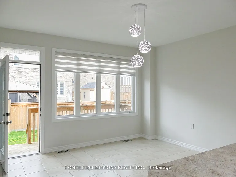 102 Benadir Ave — Photo 7