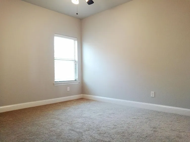 2816 Winchester Ave — Photo 16