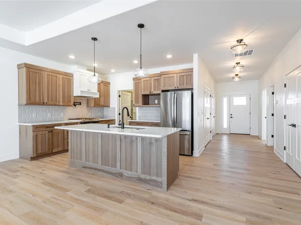 821 Van Allen Way, Hamilton, MT 59840