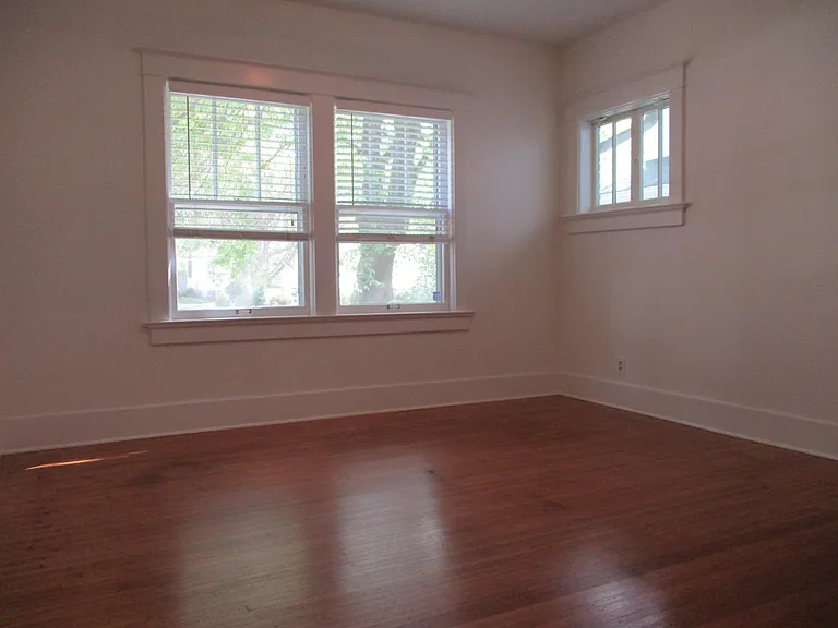 2929 English Ave — Photo 8