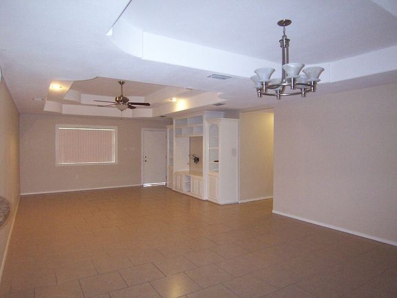 3rd image of 104 Upas Ave