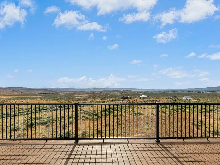 1171 Sage Hills Dr — Photo 10
