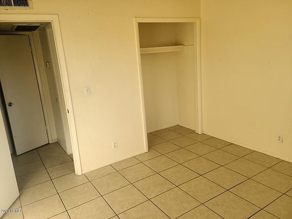 5th image of 1062 N July Cir