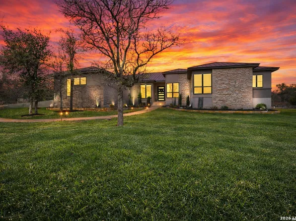 1327 Via Principale, New Braunfels, TX 78132