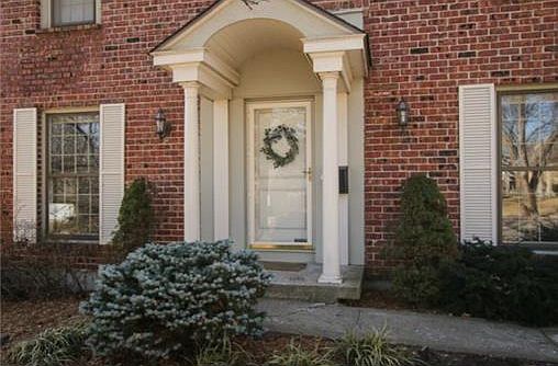 4th image of 10012 Perry Dr
