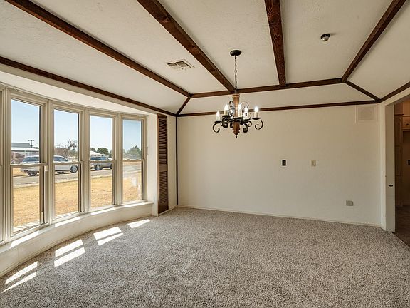 4th image of 101 Meadow Ln