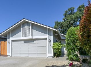 1085 Stanislaus Way, Santa Rosa, CA 95401