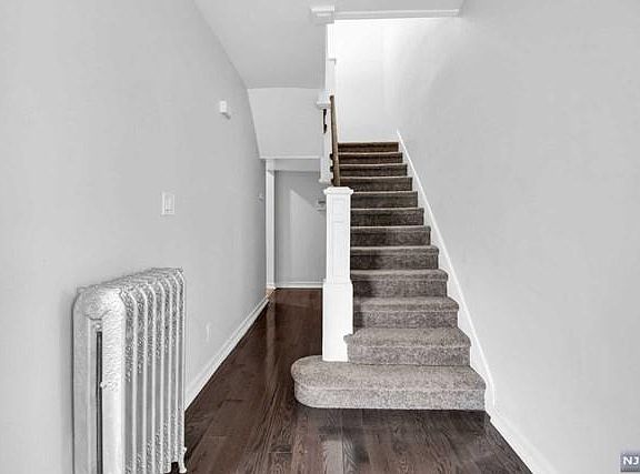 4th image of 33 Shanley Ave #35