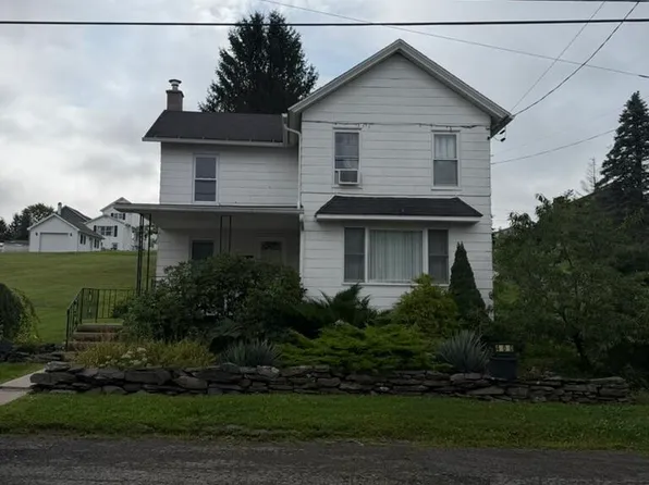 400 Hudson St, Jermyn, PA 18433