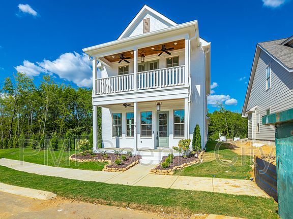 3rd image of 1911 Farmstead Dr