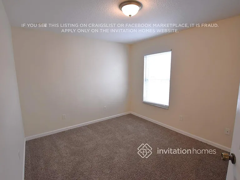 3419 Santa Monica Dr — Photo 10