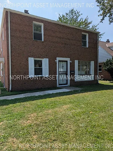 21000 Crystal Ave Photo 1