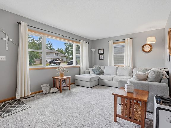 4th image of 1816 Garry Ave NW