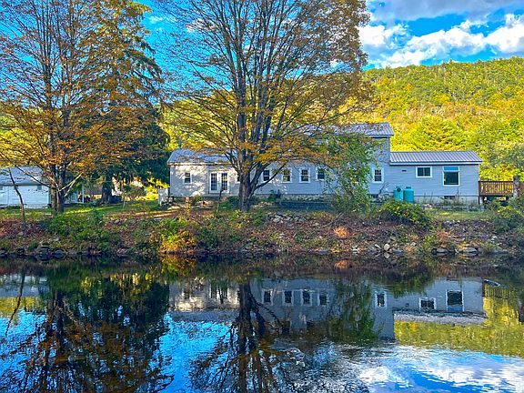 4th image of 14 Roosterville Rd