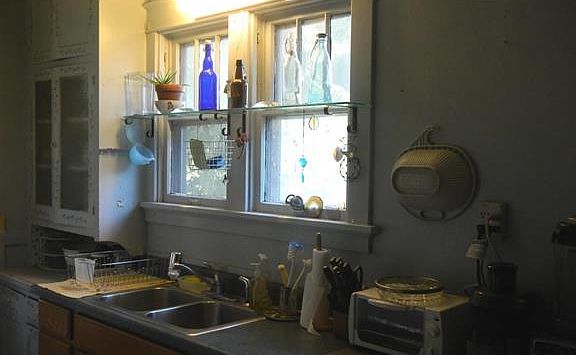4th image of 130 Bunn Ave