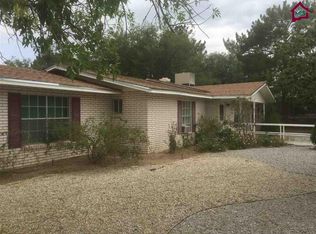 3120 Enchanted Dr, Las Cruces, NM 88011