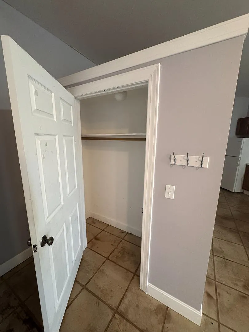 1028 Shelby Street - Apt. C — Photo 2