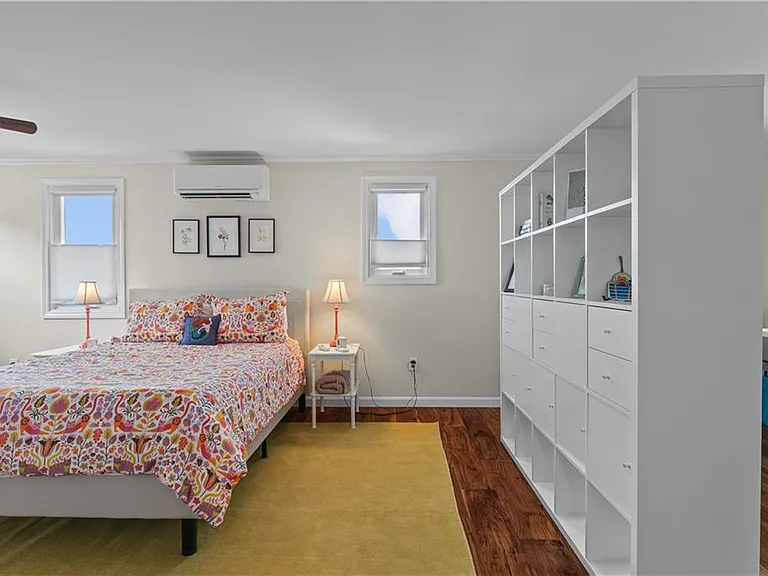 59 Berkley Ave — Photo 17