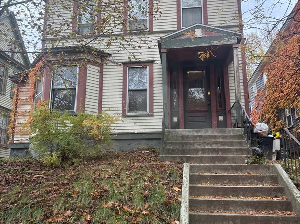 1054 University Pl APT 4