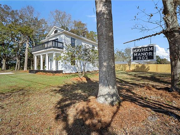 4th image of 1902 Calmes St