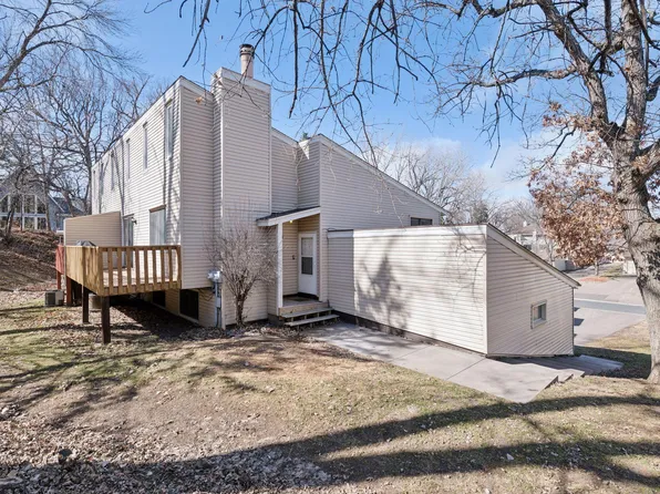 1516 Trapp Ct, Minneapolis, MN 55432