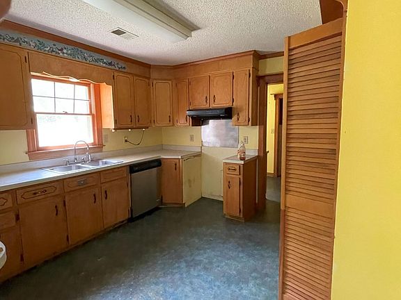 3rd image of 4190 Aarons Way
