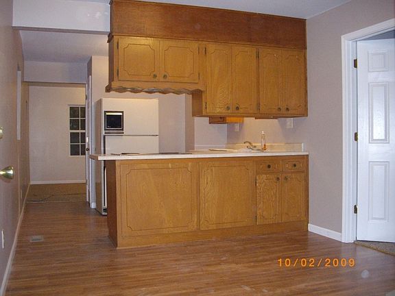 photo taken in 2009 will up date