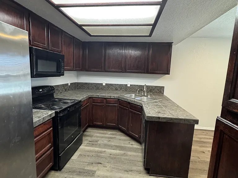 7800 S Kilcormac Ln — Photo 9