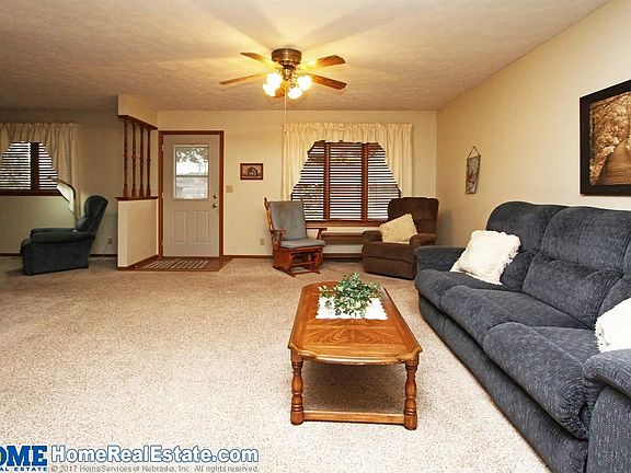 3rd image of 1014 1st St APT 6