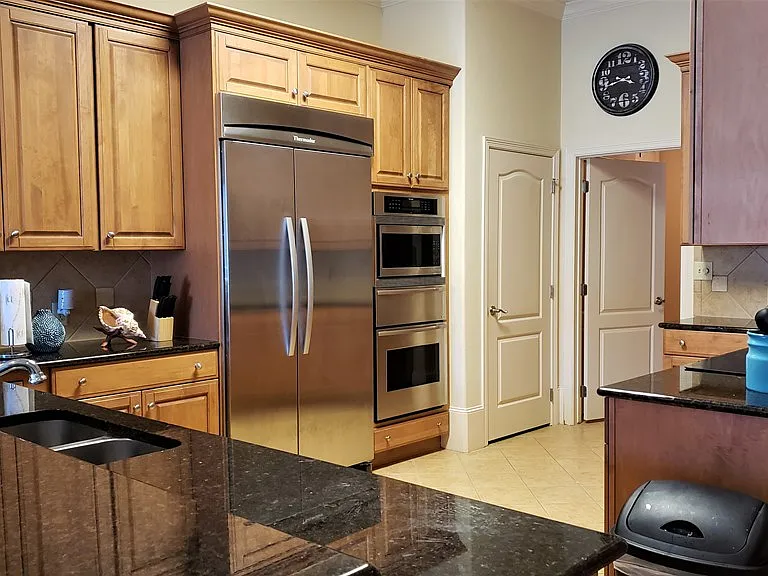 201 W Capricorn Dr #N603 — Photo 9