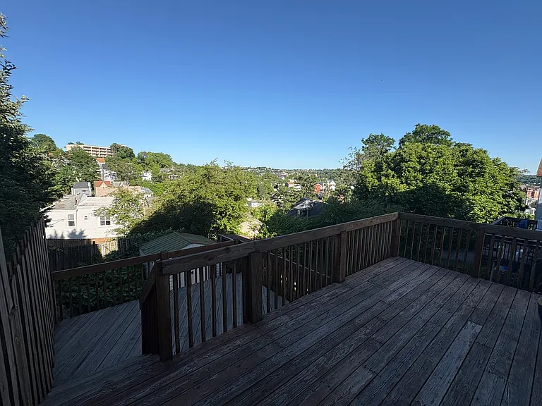 27 Dilworth St — Photo 3