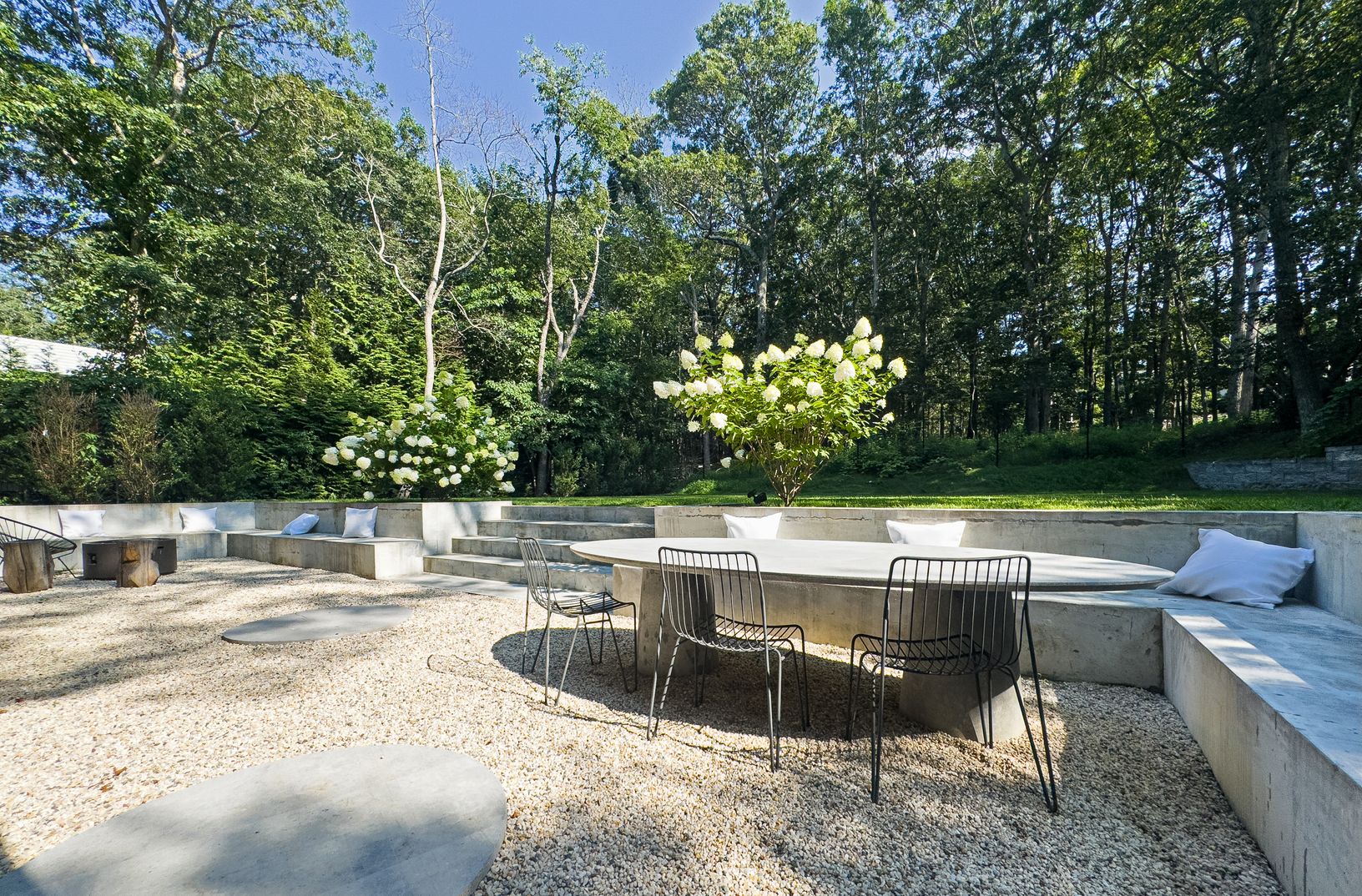  Backyard Seating Area