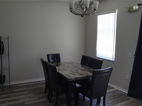 4th image of 117 Forest View Ct