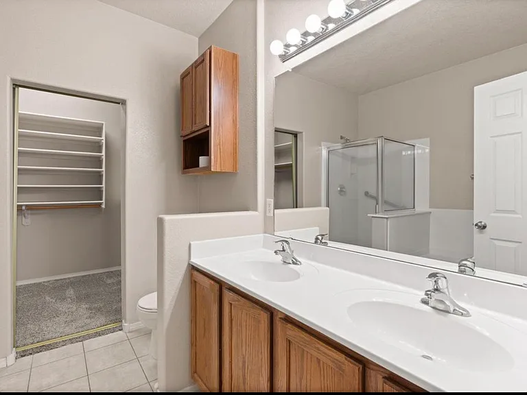 2419 Pelizzano Dr SE — Photo 2