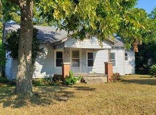 726 NW Central Ave, Blackshear, GA 31516