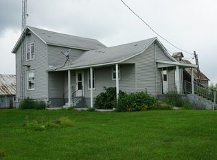 1978 E 2300 North Rd, Watseka, IL 60970