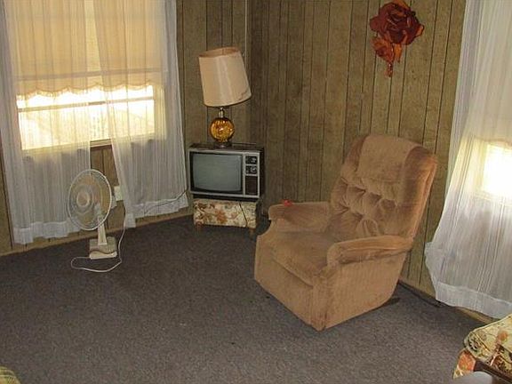 5th image of 1566 County Road 434
