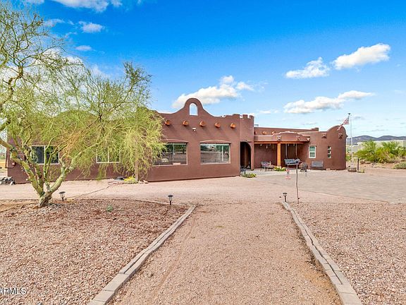 2nd image of 3528 N VAL VISTA Road