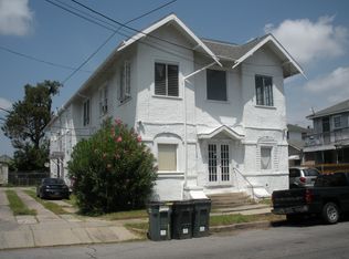 3015 Carondelet St #B, New Orleans, LA 70115
