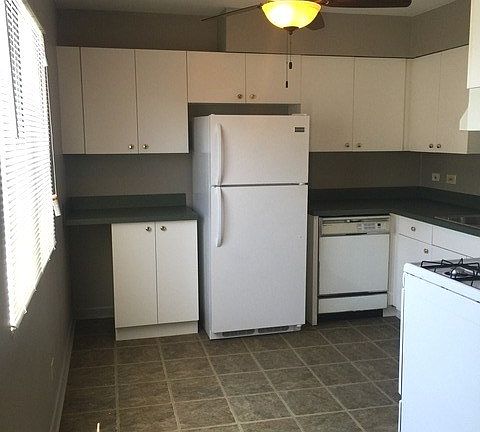 2nd image of 4827 W 109th St #7104