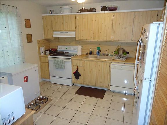 4th image of 7512 E Nova Drive #9