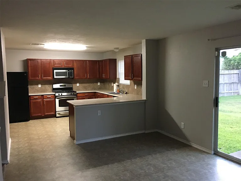 18102 Rexine Ln — Photo 3