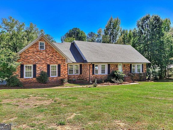 2nd image of 2583 Scotts Ferry Rd