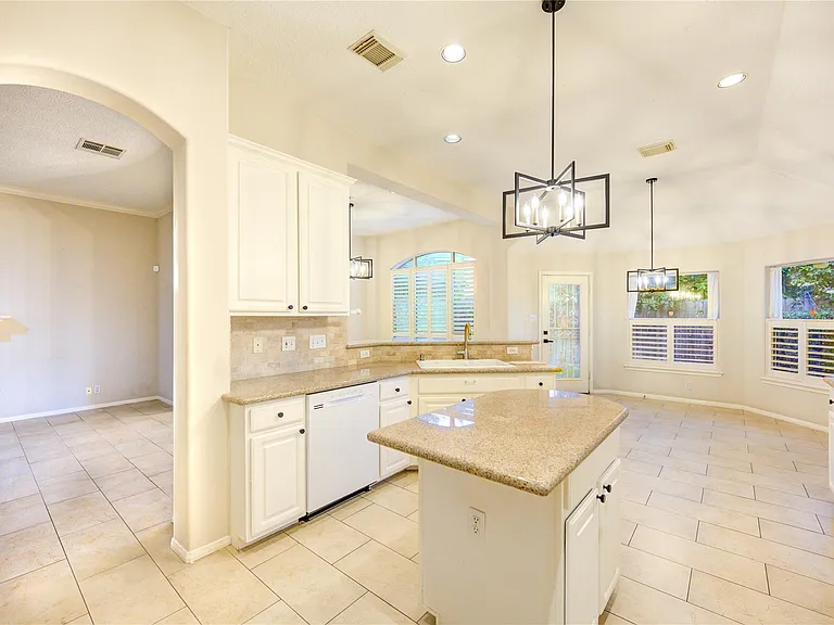 1231 Parkhaven Ln — Photo 10